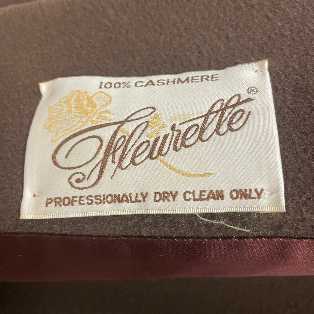 Lush brown cashmere coat by Neiman Marcus, size 8 - Picture 7 of 8